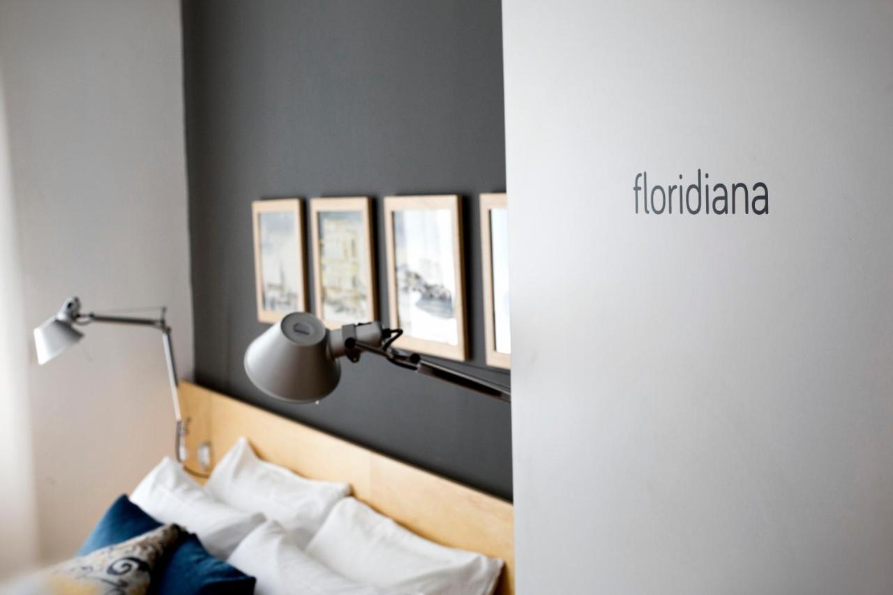 Vivaldo Suite Piazza Dei Martiri - Guest House เนเปิลส์ ภายนอก รูปภาพ